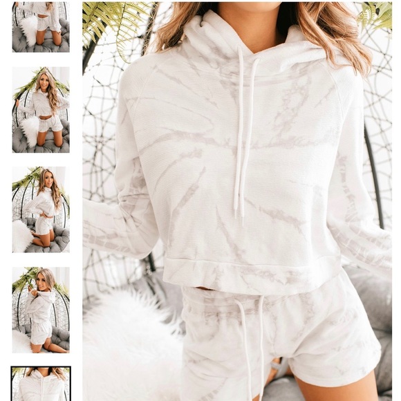 NanaMacs Tops - Tie Dye Slightly Cropped Hoodie